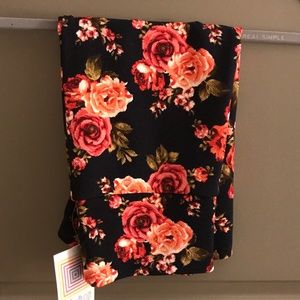 Lularoe Navy Floral Cassie